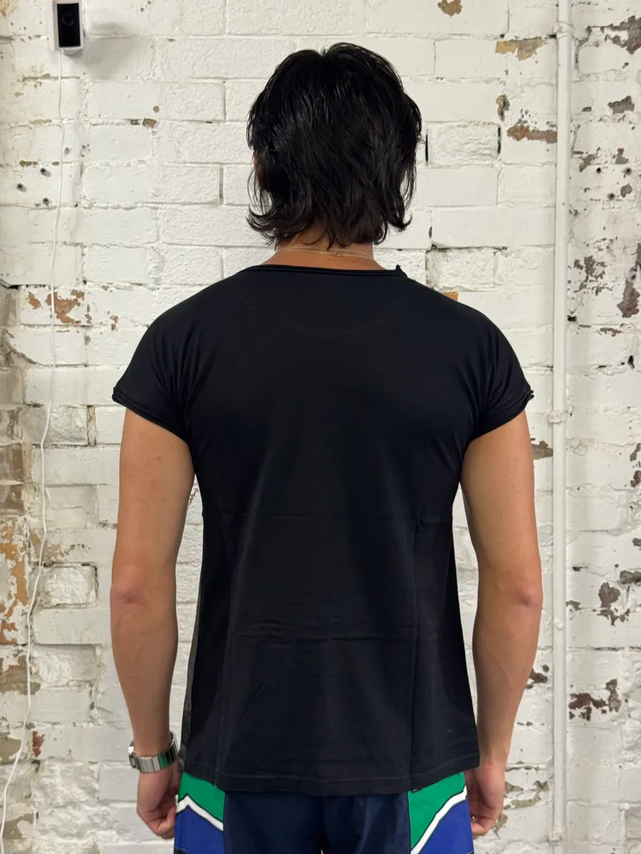 2000s Dolce & Gabbana Sun Bath Women Black T-Shirt - Image 3