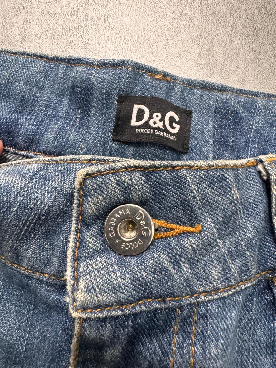 2000s Dolce & Gabbana Sun Faded Distressed Denim Jeans - Image 5