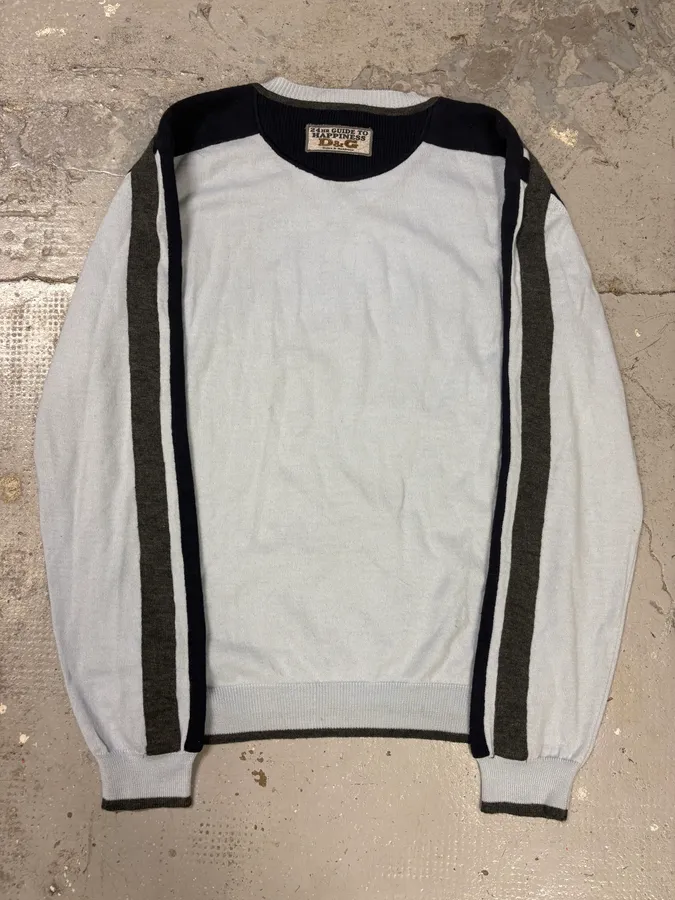 2000s Dolce & Gabbana V Neck Two Tone Sweater - Image 6