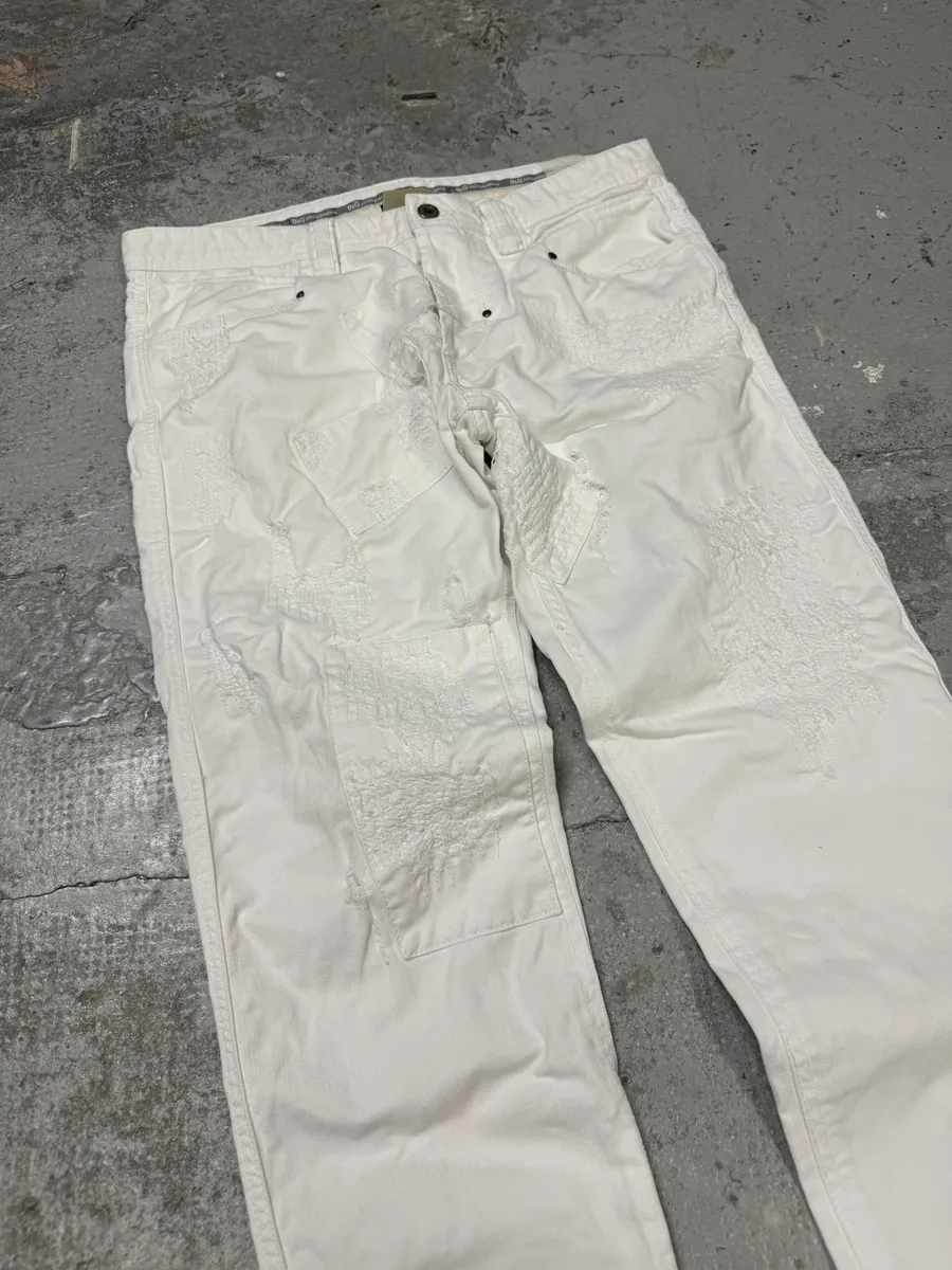 2000s Dolce & Gabbana White Destroyed Patches Denim Jeans - Image 10