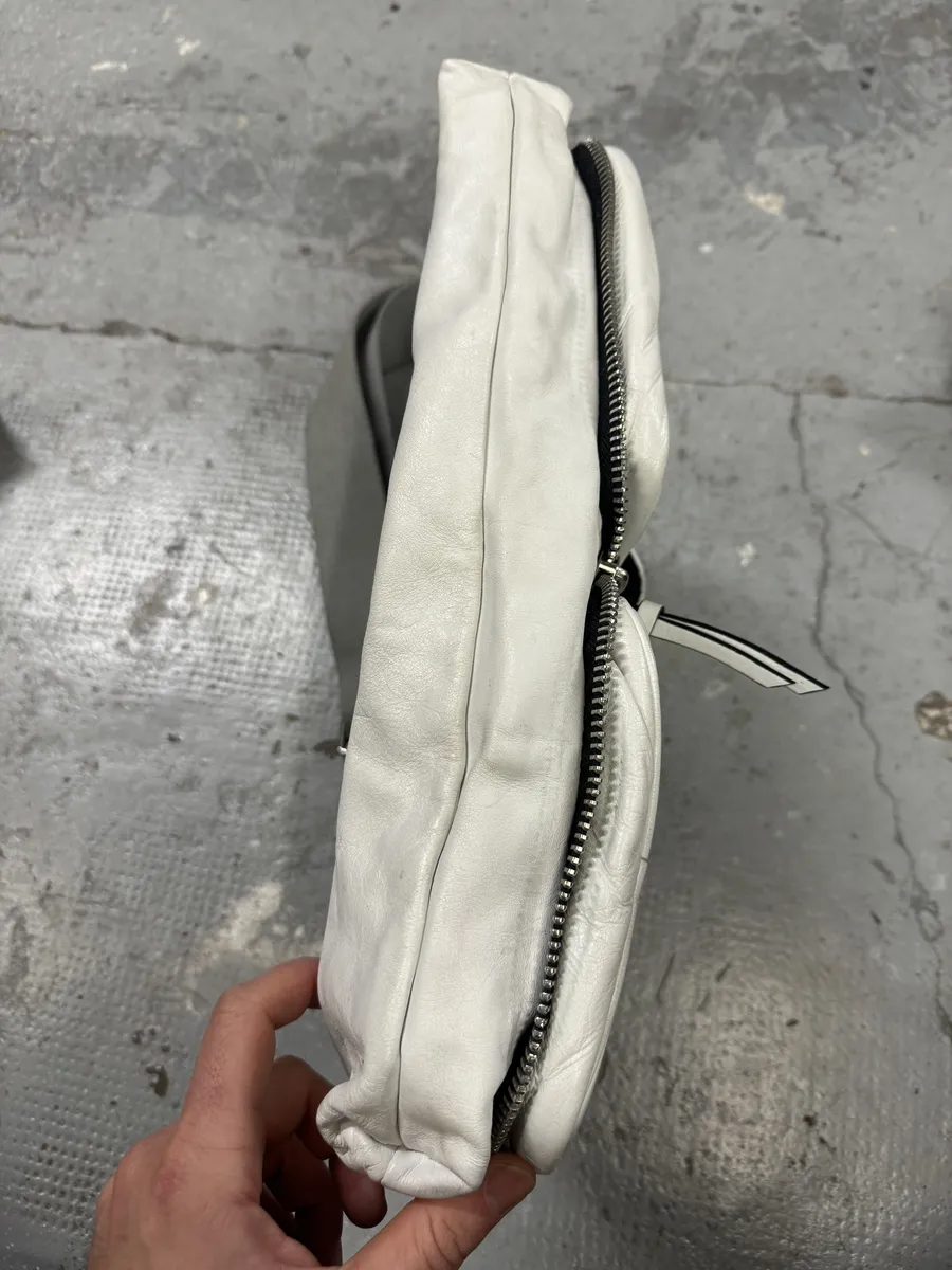 2000s Dolce & Gabbana White Leather Shoulder Bag - Image 9