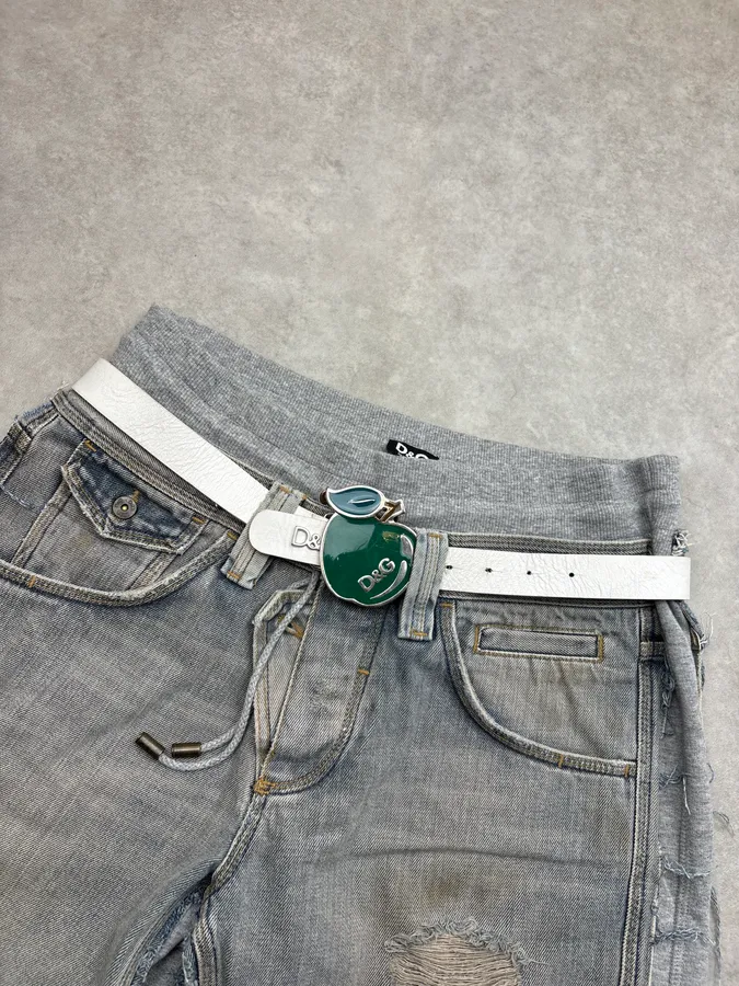 2000s Dolce & Gabbana White Leather Strawberry Belt - Image 2
