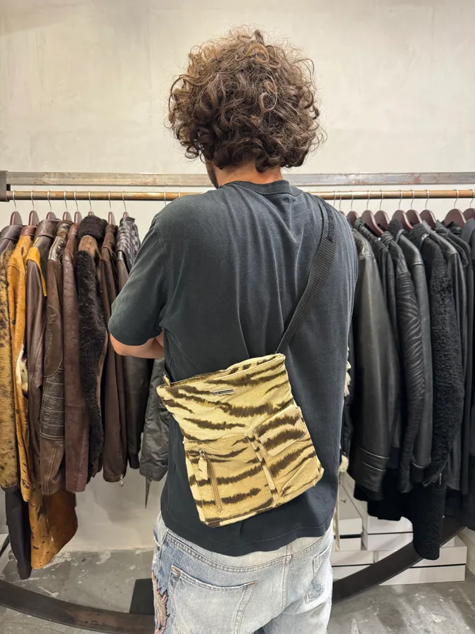 2000s Dolce & Gabbana Wild Zebra Cargo Shoulder Bag - Image 2