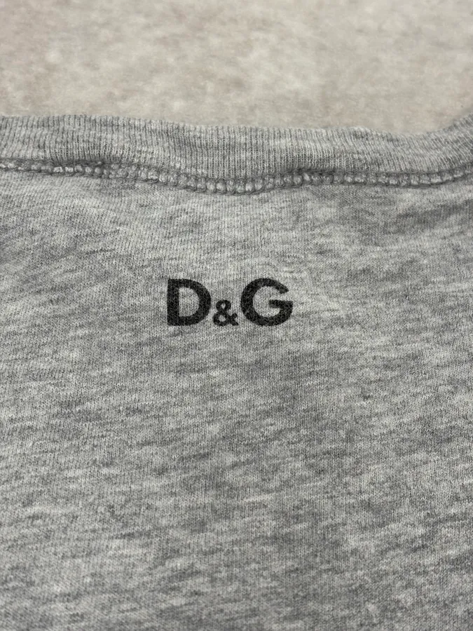 2000s Dolce & Gabbana Woman Sunbathing Grey T-Shirt - Image 8