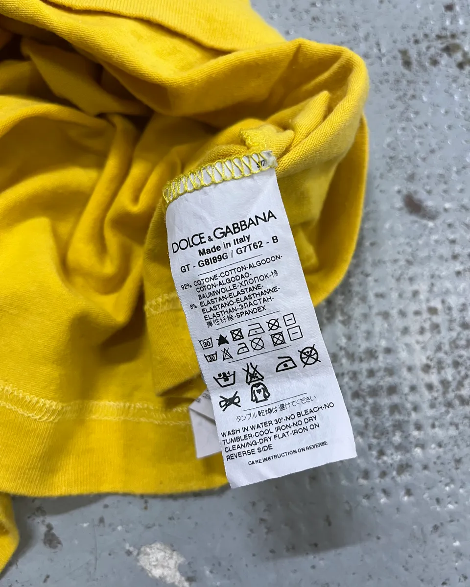 2000s Dolce & Gabbana Yellow V-Neck 63 The Best Things T-Shirt - Image 10