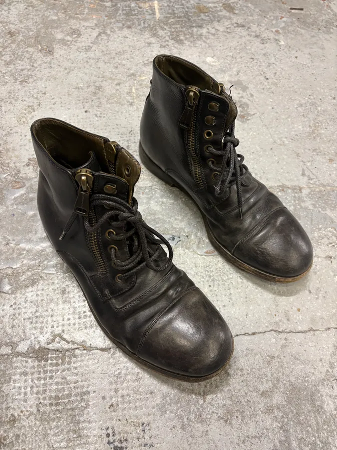 2000s Dolce & Gabbana Zip Black Leather Boots - Image 4