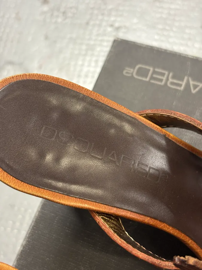 2000s Dsquared2 Brown Leather Bird Winged Sandals - Image 7