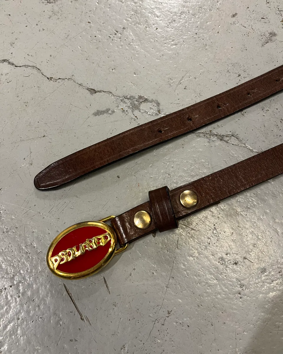 2000s Dsquared2 Brown Leather Red Oval Logo Buckle Belt - Image 7