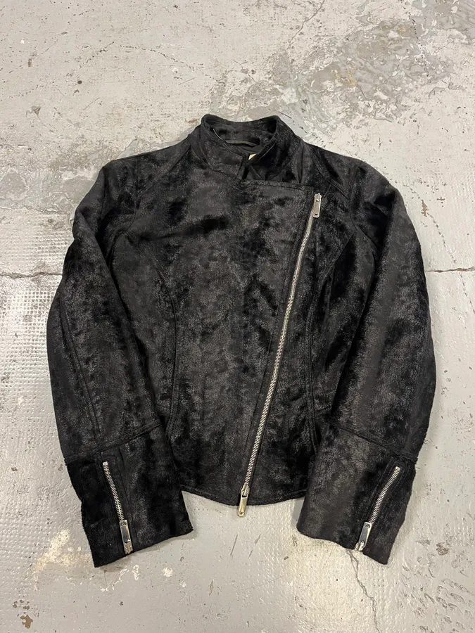 2000s Emporio Armani Black Asymmetrical Zip Pony Hair Jacket - Image 4