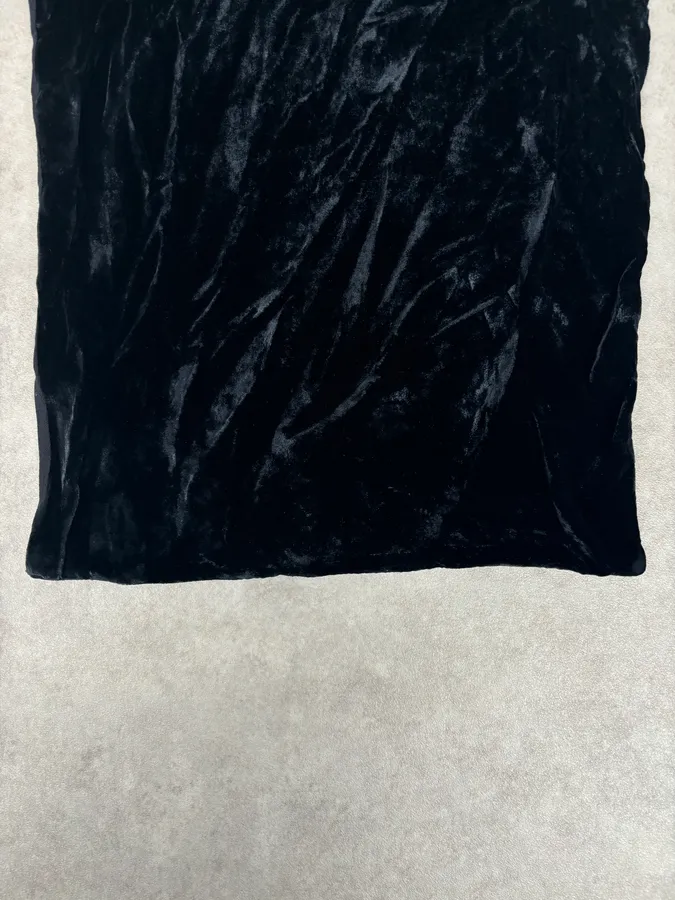 2000s Emporio Armani Black Classy Velvet Scarf - Image 5