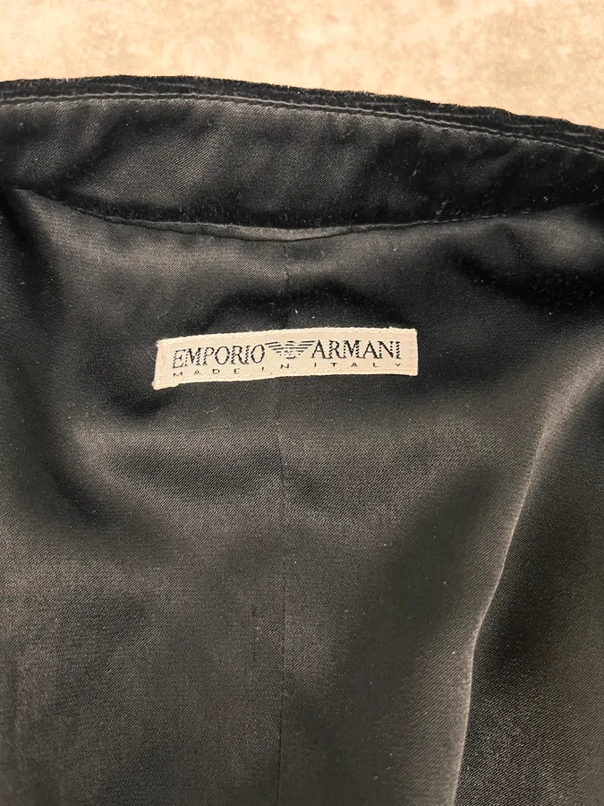 2000s Emporio Armani Black Velvet Vest - Image 9