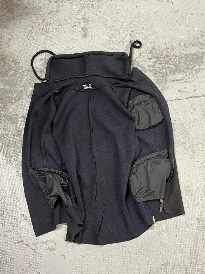2000s Emporio Armani Grey Wool Hodded Vest Jacket - Image 8