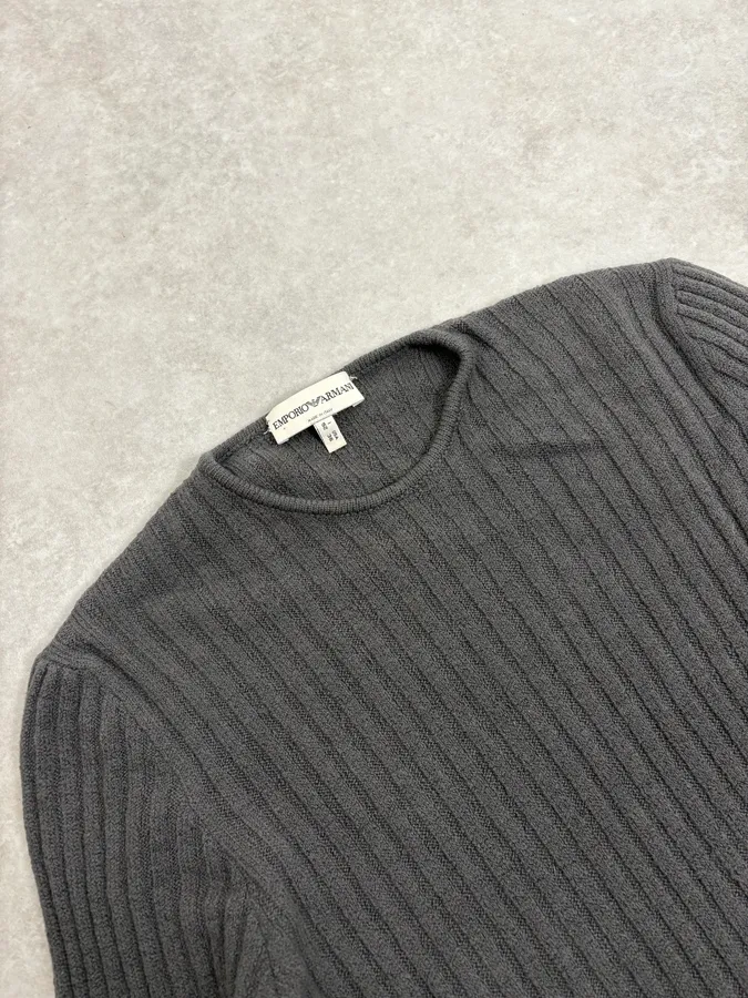2000s Emporio Armani Grey Wool Ribbed Sweater - Image 5