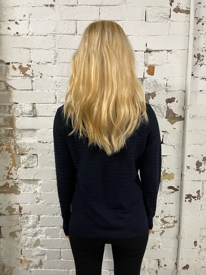 2000s Emporio Armani Line Gradient Navy Sweater - Image 3