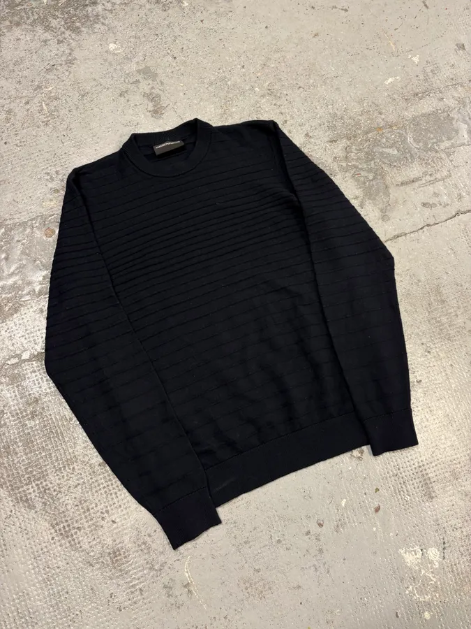 2000s Emporio Armani Line Gradient Navy Sweater - Image 4
