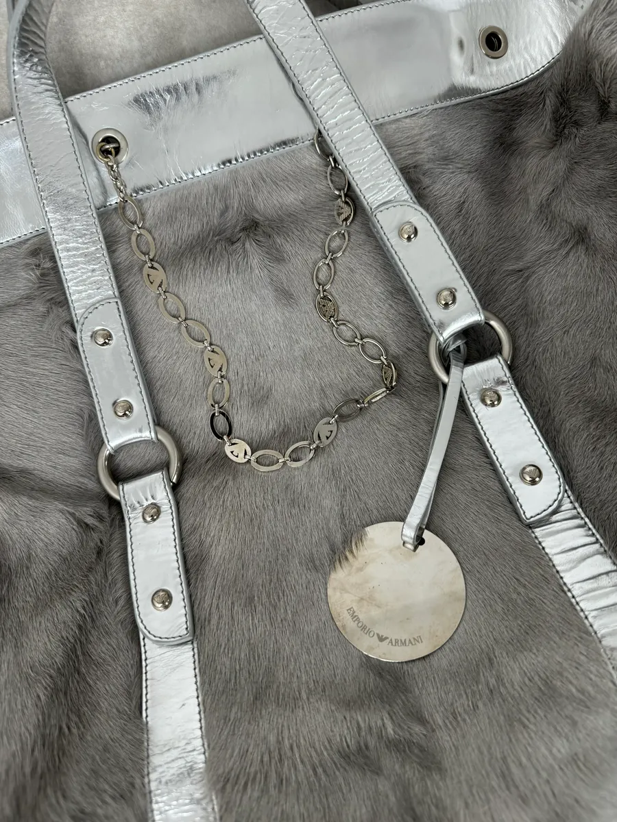 2000s Emporio Armani Silver Fur Leather Handle Bag - Image 12