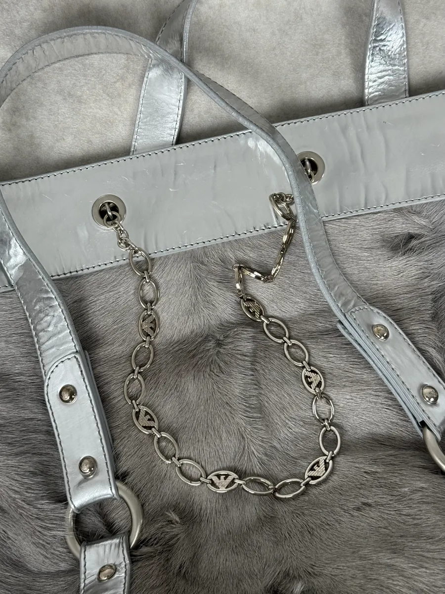 2000s Emporio Armani Silver Fur Leather Handle Bag - Image 7