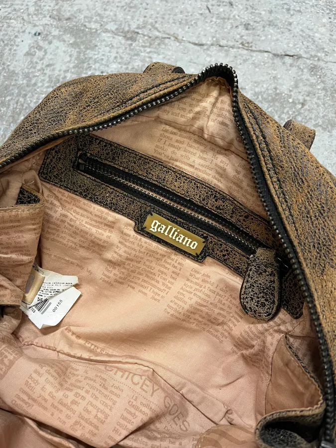 2000s Galliano Brown Cracked Leather Money Handle Bag - Image 10