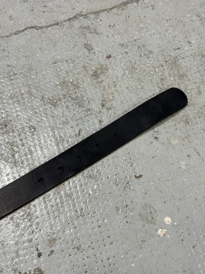 2000s Galliano Wire Buckle Black Leather Belt - Image 6