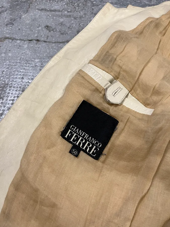 2000s Gianfranco Ferré Beige Biker Leather Jacket with Detachable Arm Zips - Image 16