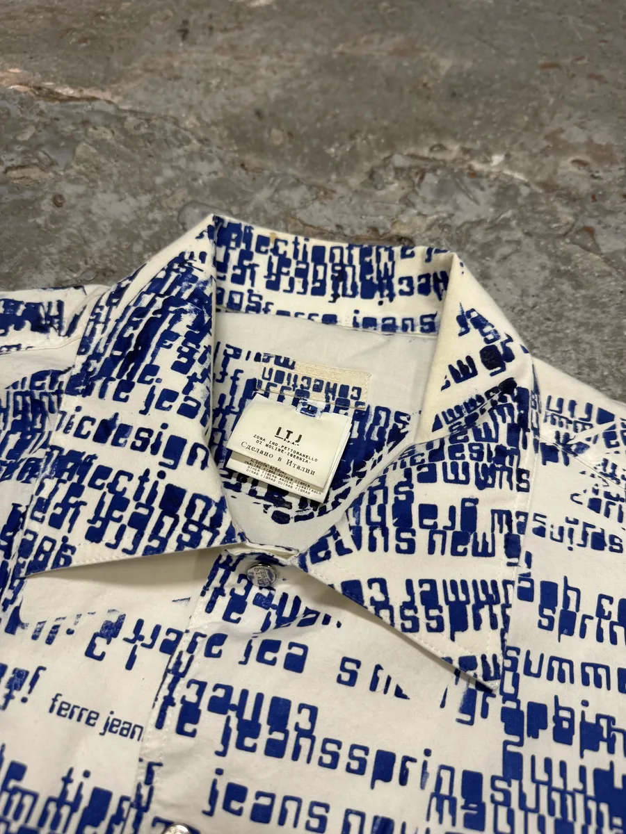 2000s Gianfranco Ferré White & Blue Script Short Sleeves Shirt - Image 5