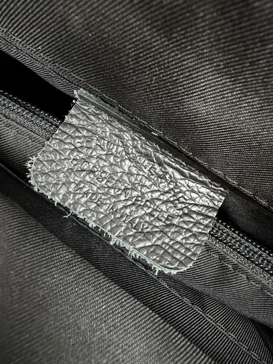 2000s Gianfranco Ferré Black Fur Leather Handle Bag - Image 11