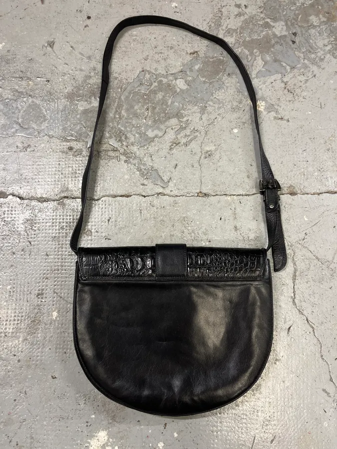2000s Gianfranco Ferré Black Leather Crocodile Embossed Bag - Image 5