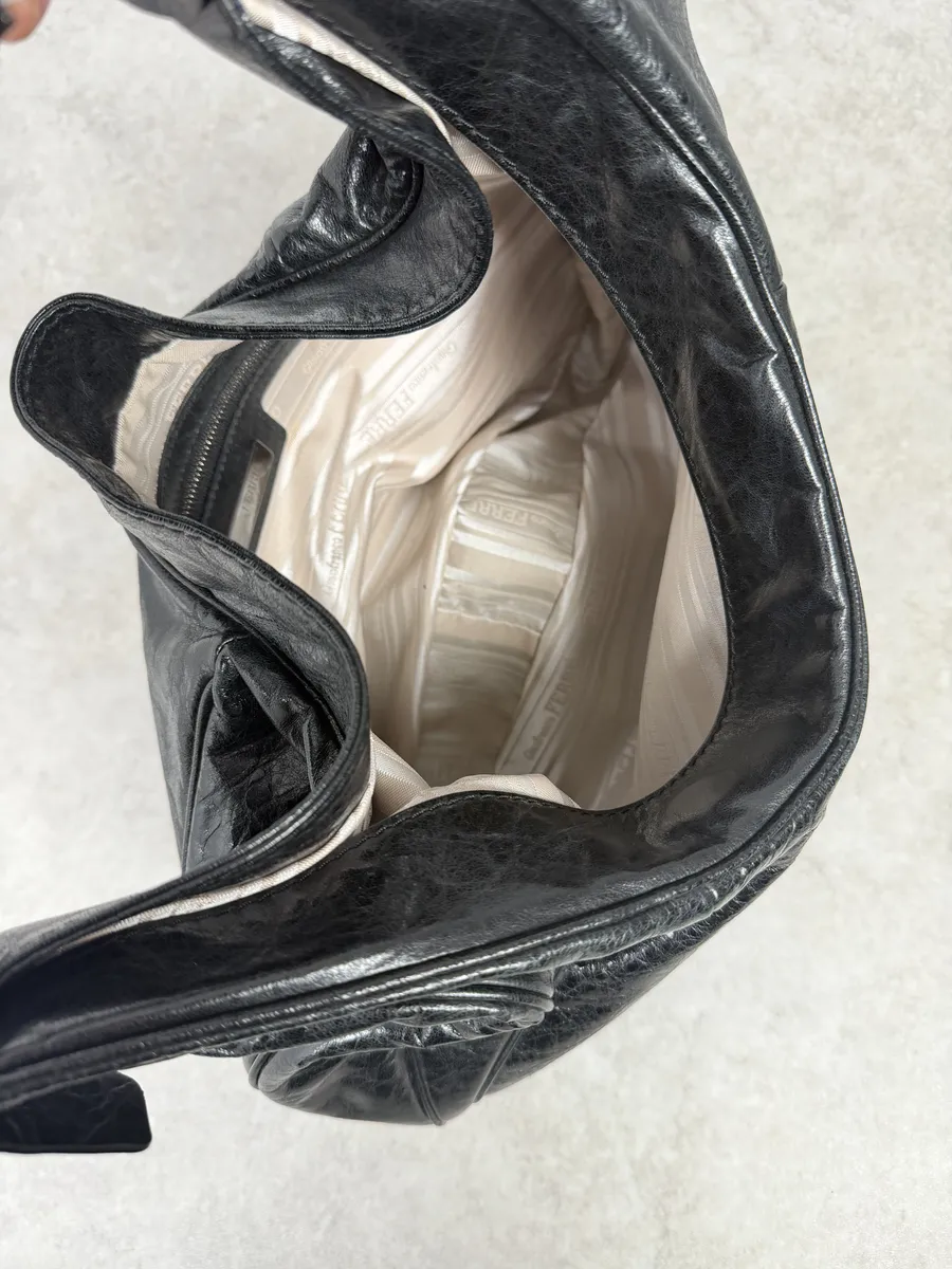 2000s Gianfranco Ferré Black Premium Curved Leather Bag - Image 9