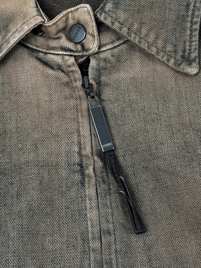 2000s Gianfranco Ferré Blue Faded Denim Jacket - Image 9