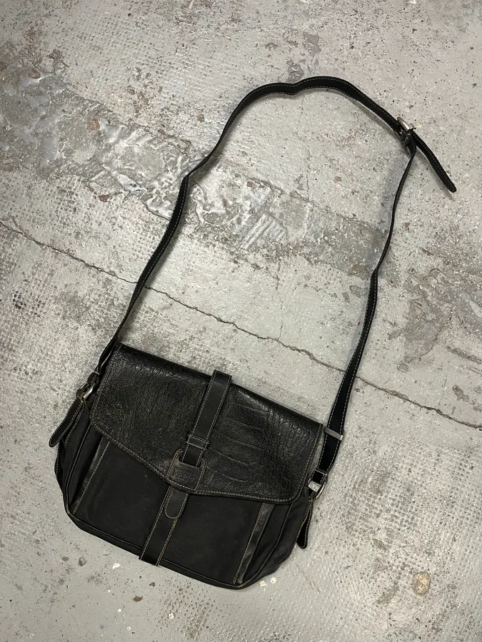2000s Gianfranco Ferré Brown Crocodile Leather Canva Shoulder Bag - Image 3