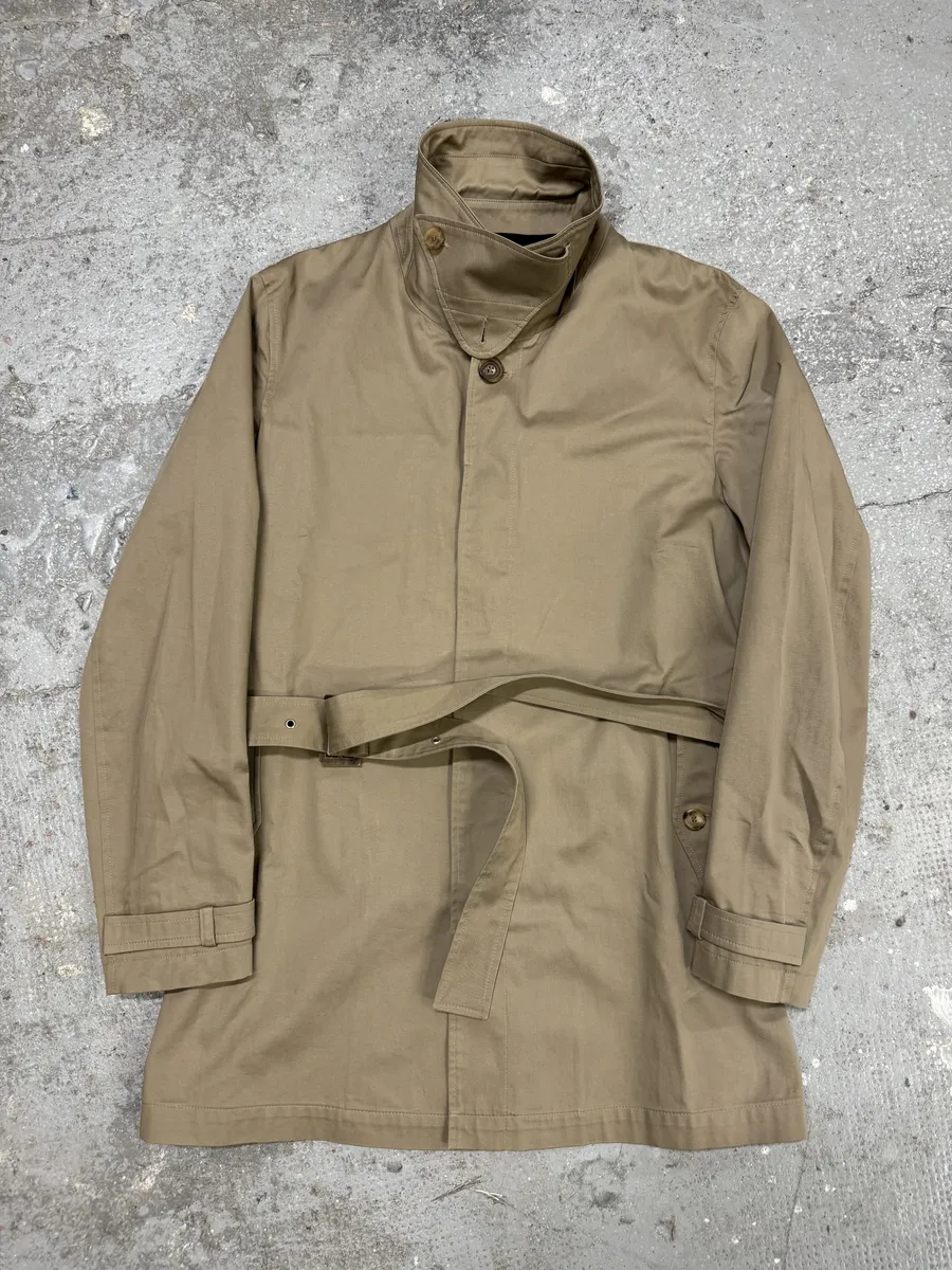 2000s Givenchy Beige Short Trench Belted Jacket - Image 3