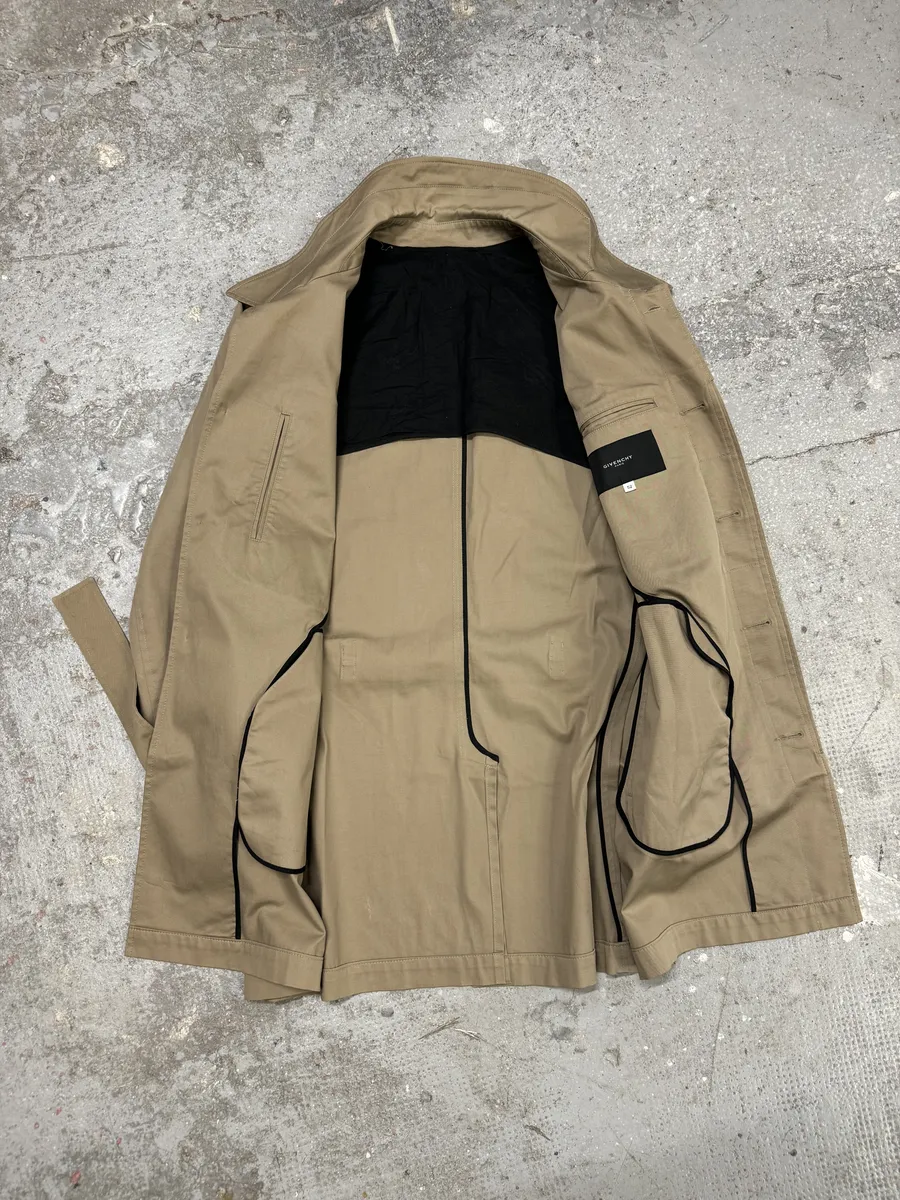 2000s Givenchy Beige Short Trench Belted Jacket - Image 6