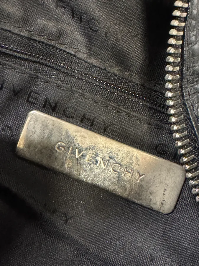 2000s Givenchy Pumpink Black Leather Multi-Pocket Bag - Image 5