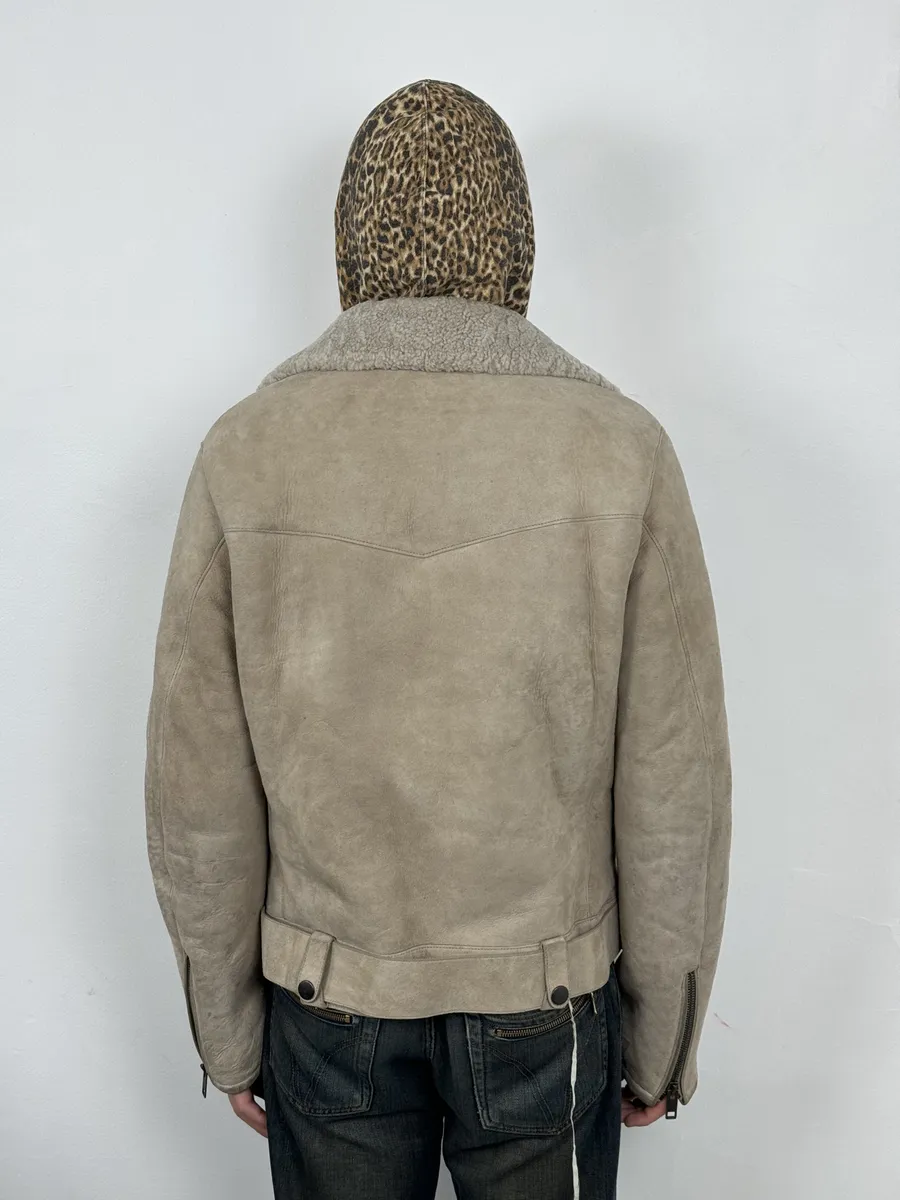 2000s Gucci Beige Shearling Asymmetrical Leather Jacket - Image 3
