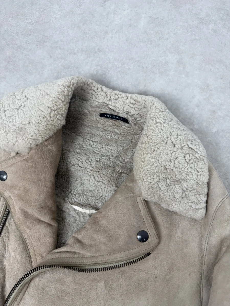 2000s Gucci Beige Shearling Asymmetrical Leather Jacket - Image 9