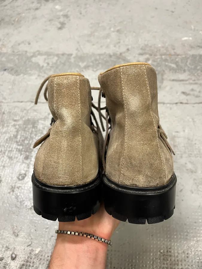 2000s Gucci Beige Suede Hiking Boots - Image 5