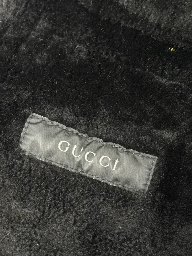 2000s Gucci Black Fur Shearling Leather Premium Jacket - Image 15