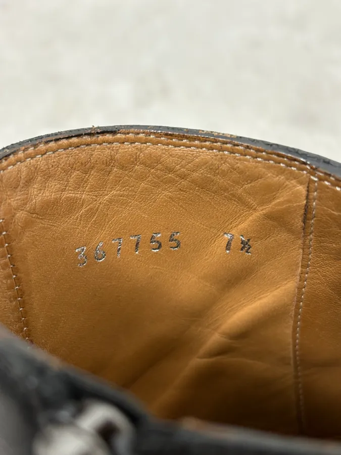2000s Gucci Black Minimalist Leather Boots - Image 10