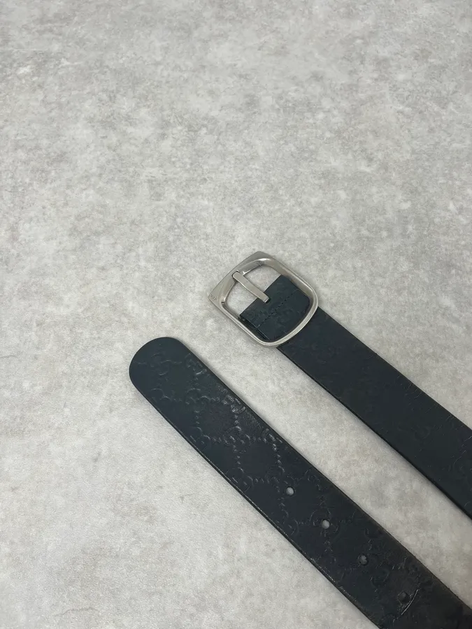 2000s Gucci Black Monogrammed Italian Leather Belt - Image 3