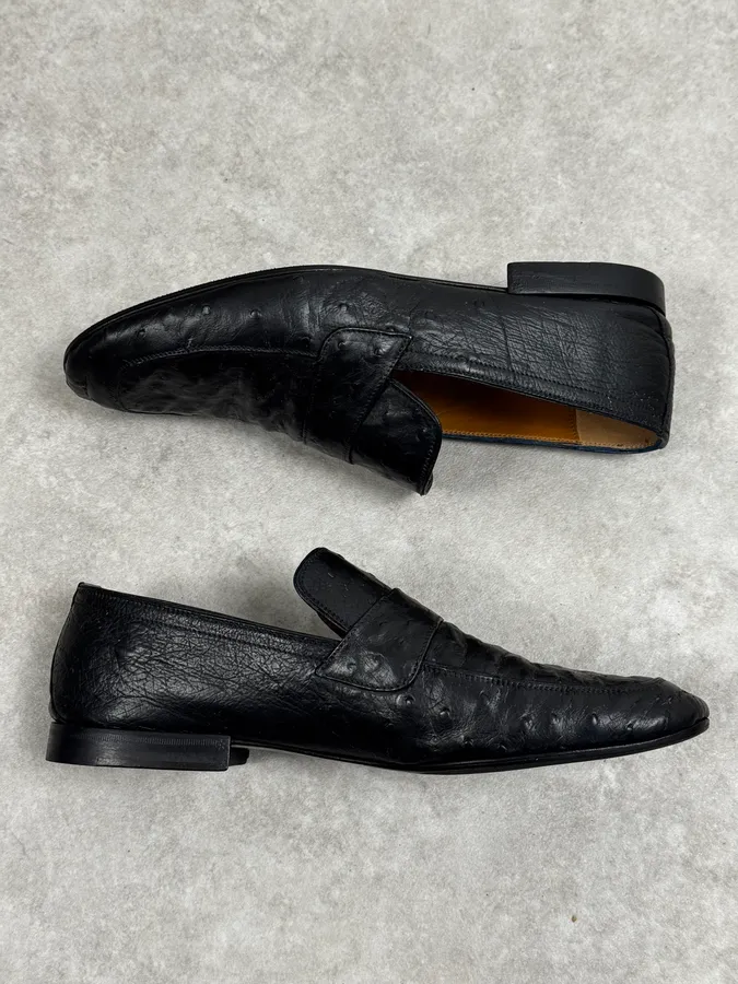 2000s Gucci Black Ostrich Waxed Leather Loafers - Image 4