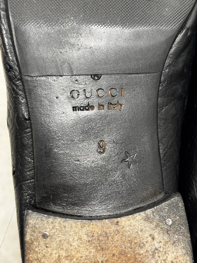 2000s Gucci Black Ostrich Waxed Leather Loafers - Image 8