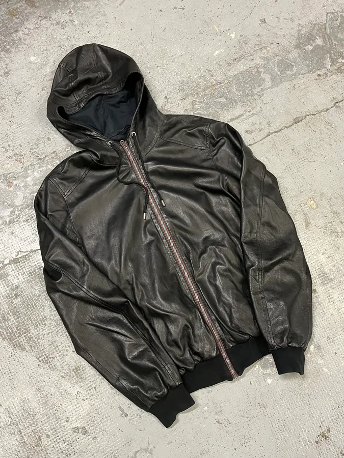 2000s Gucci Black Pure Leather Hooded Jacket by Tom Ford - Image 4