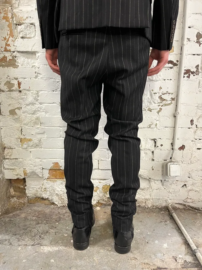 2000s Gucci Black Wool Pinstriped Suit by Tom Ford - Image 15