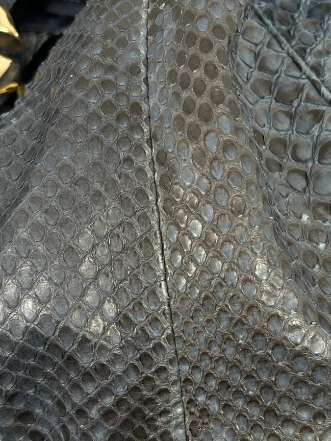 2000s Gucci Blue Python Navy Leather Bag by Tom Ford - Image 12
