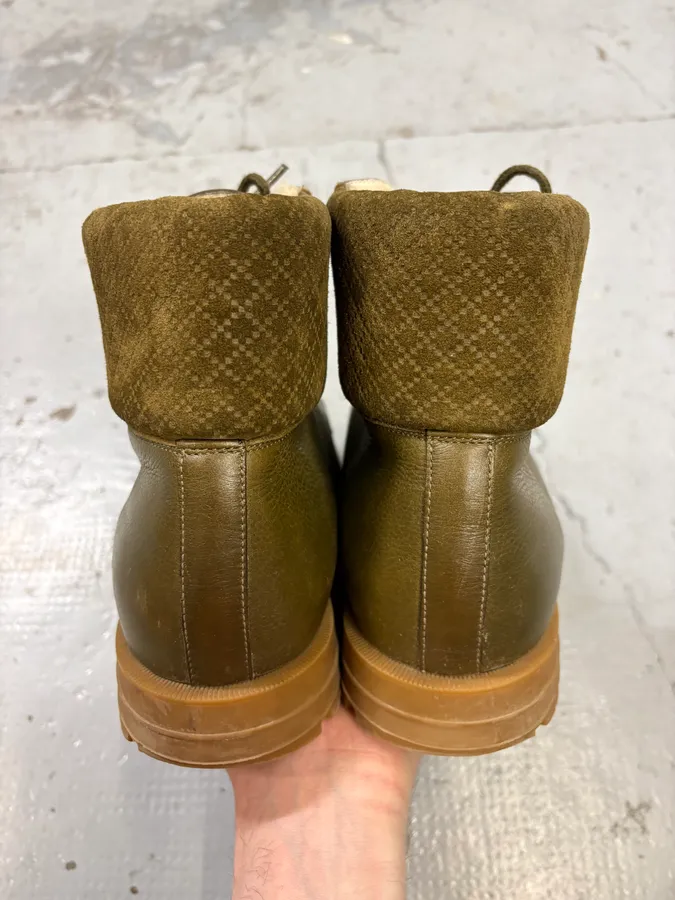 2000s Gucci Khaki Classy Leather Boots - Image 7
