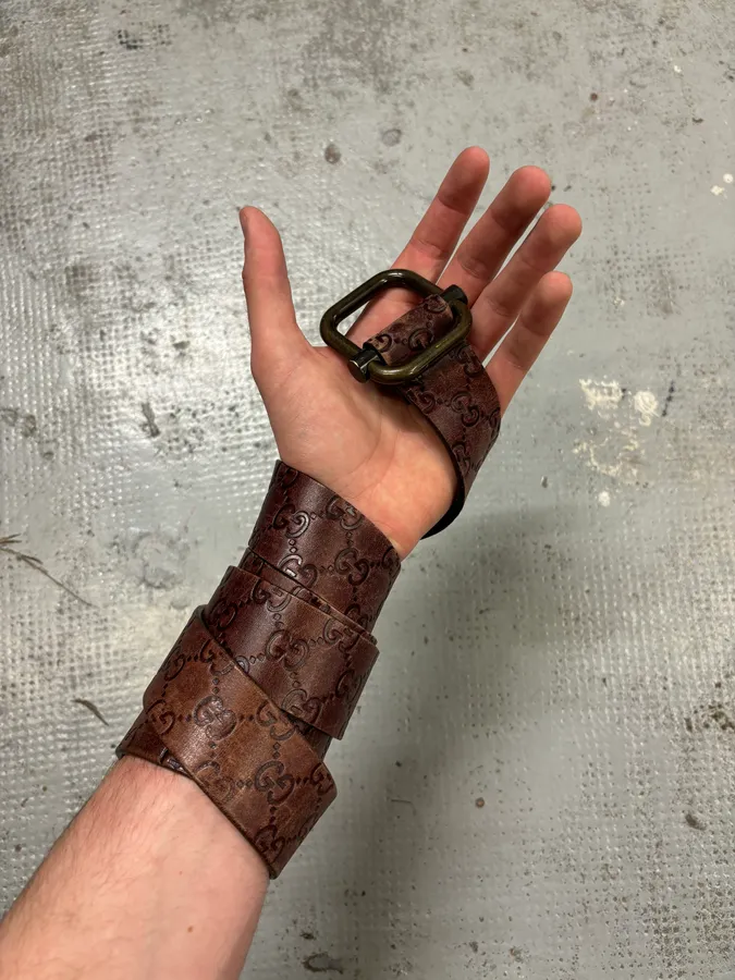 2000s Gucci Monogram Brown Leather Belt - Image 3