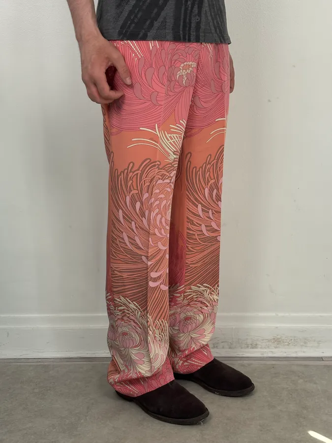 2000s Gucci Pink Flower Spiral Tailored Pants - Image 3