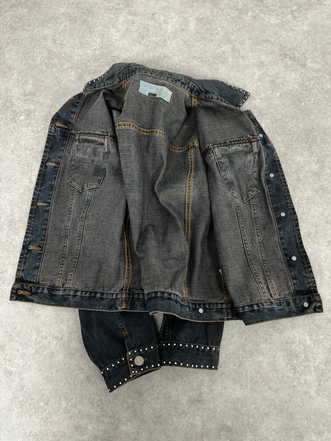 2000s Iceberg Studded Blue Denim Jacket - Image 7