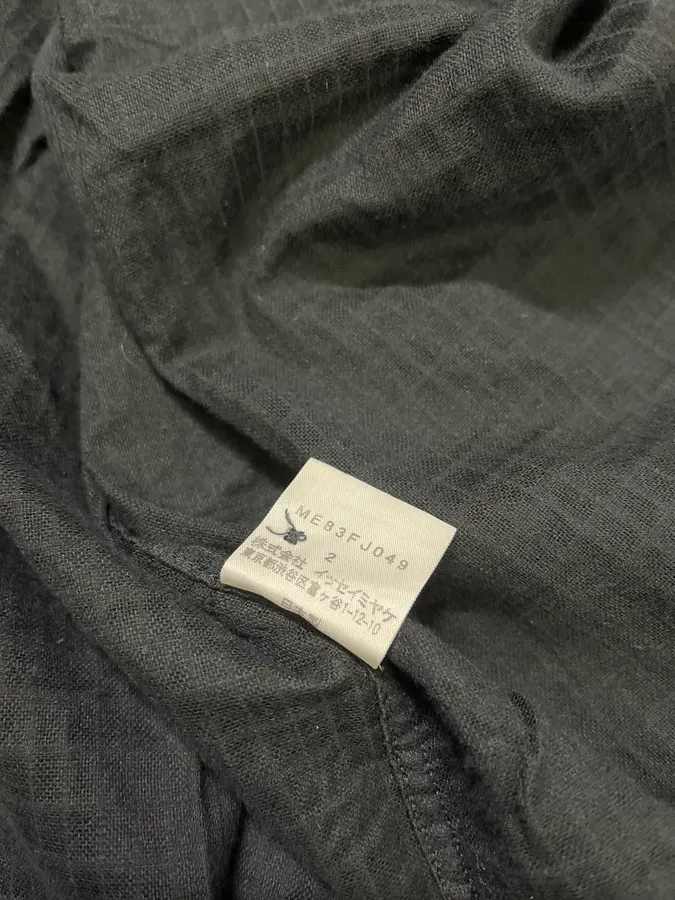 2000s Issey Miyake Black Mao Relief Shirt - Image 11