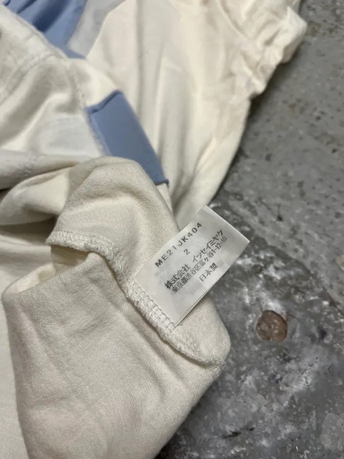 2000s Issey Miyake White Blue T-Shirt - Image 7